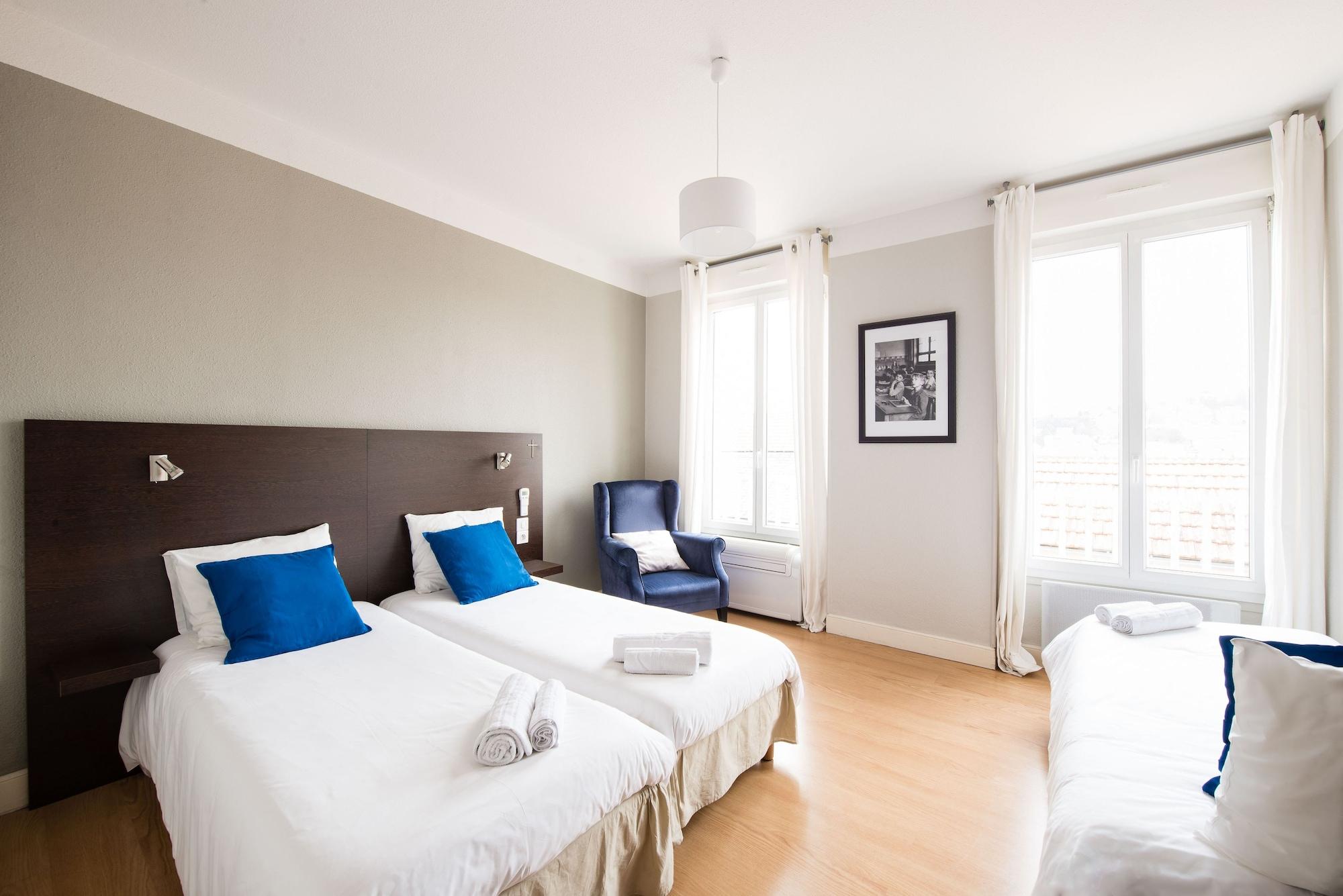 Atrium Hotel 3*